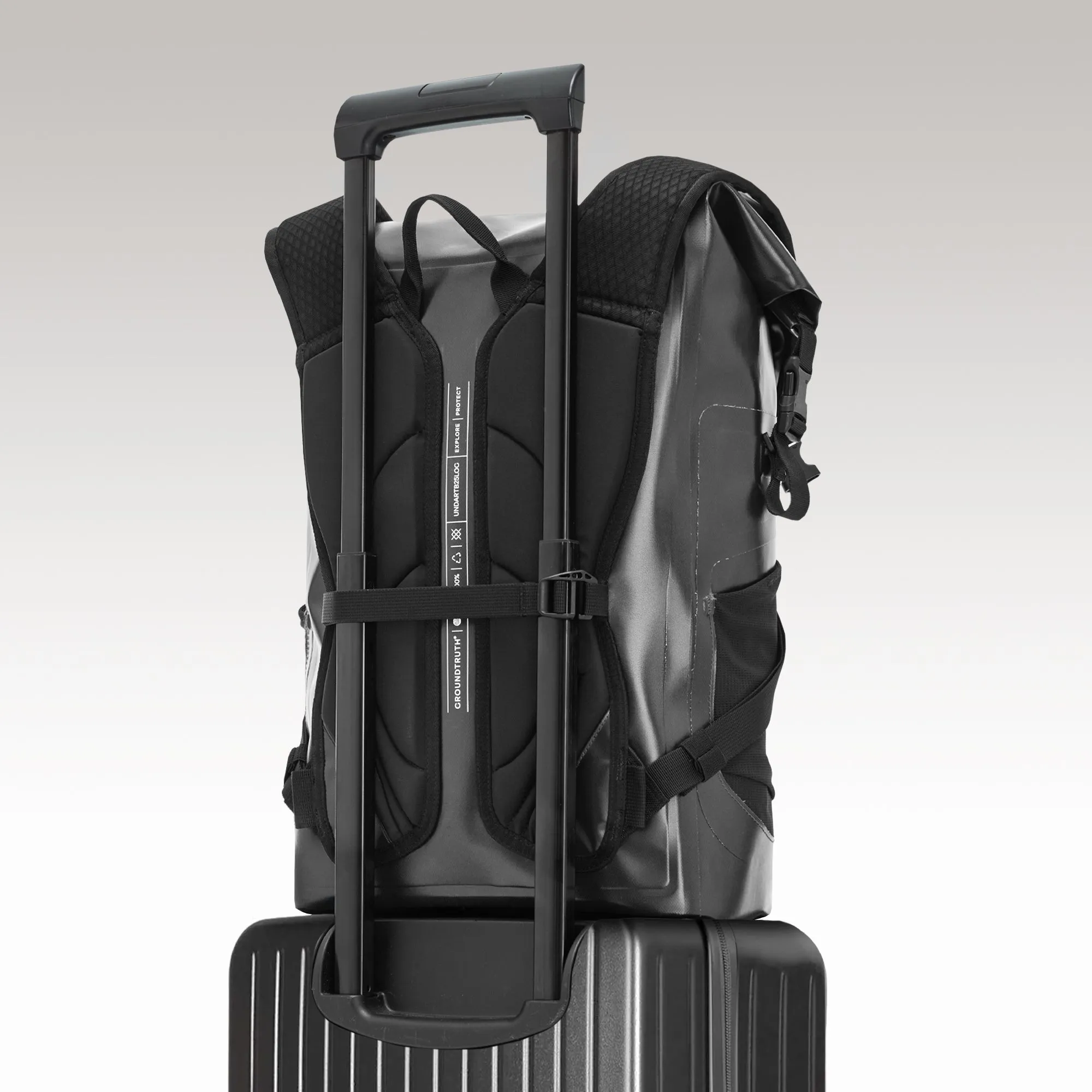 25L Roll Top Dry Backpack | UNDA