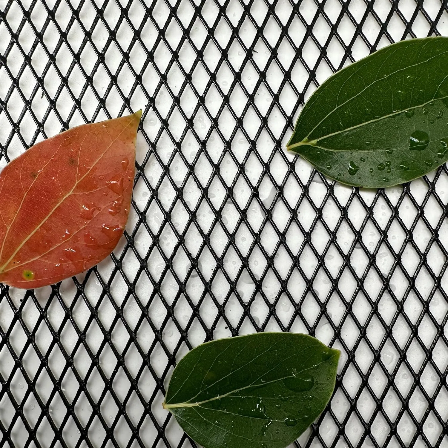 Black Gutter Guard Wire Mesh Roll, Aluminum Gutter Screen 6" X 60', Rain Gutter Leaf Guard Mesh with Gloves 6 Inch X 60 Feet, 1 Roll