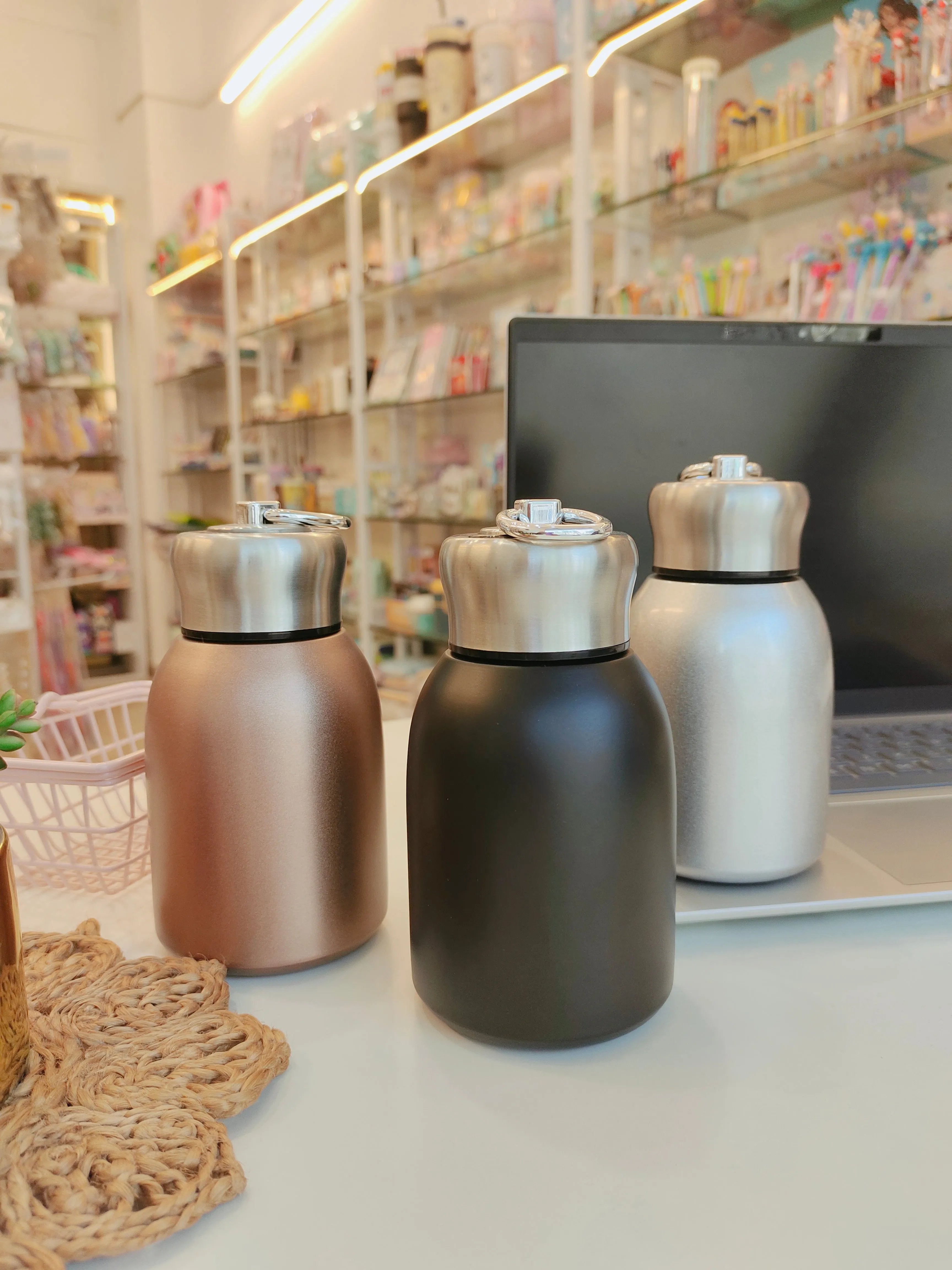 Elegant Pastel Metallic Portable Insulated Flasks (~250 Ml)