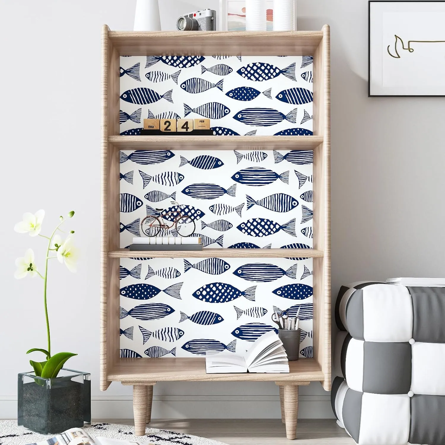 Fishes Wallpaper Peel and Stick Blue Fish Contact Paper White Blue Floral Wallpaper Boho Waterproof Self-Adhesive Wall Covering for Bedroom Kitchen Countertop Desk Cabinets Decor 17.4" x 118"