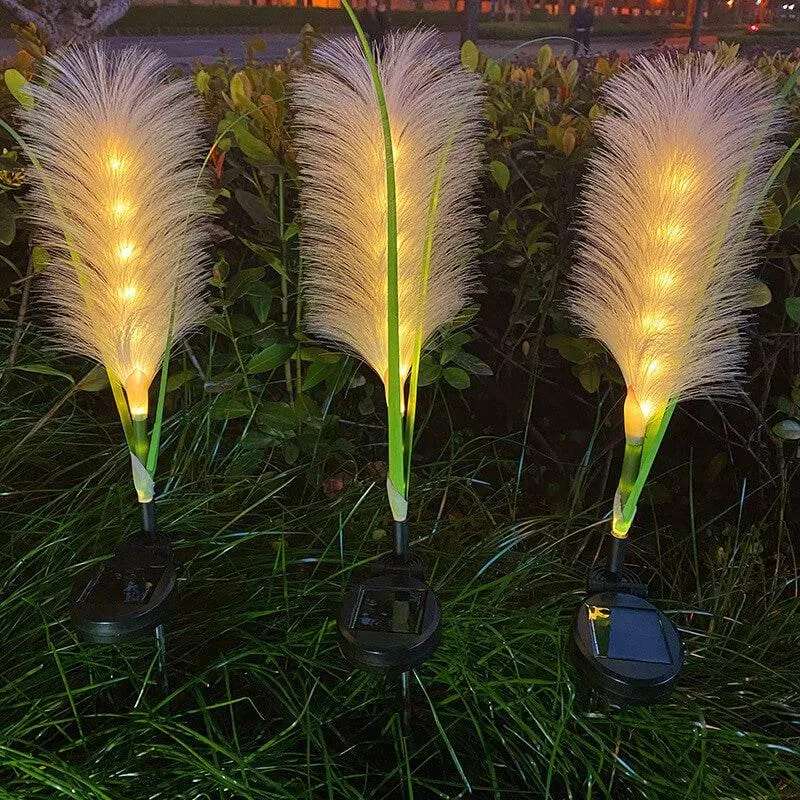 Garden Reed Lantern - Solar Outdoor Decorative Light