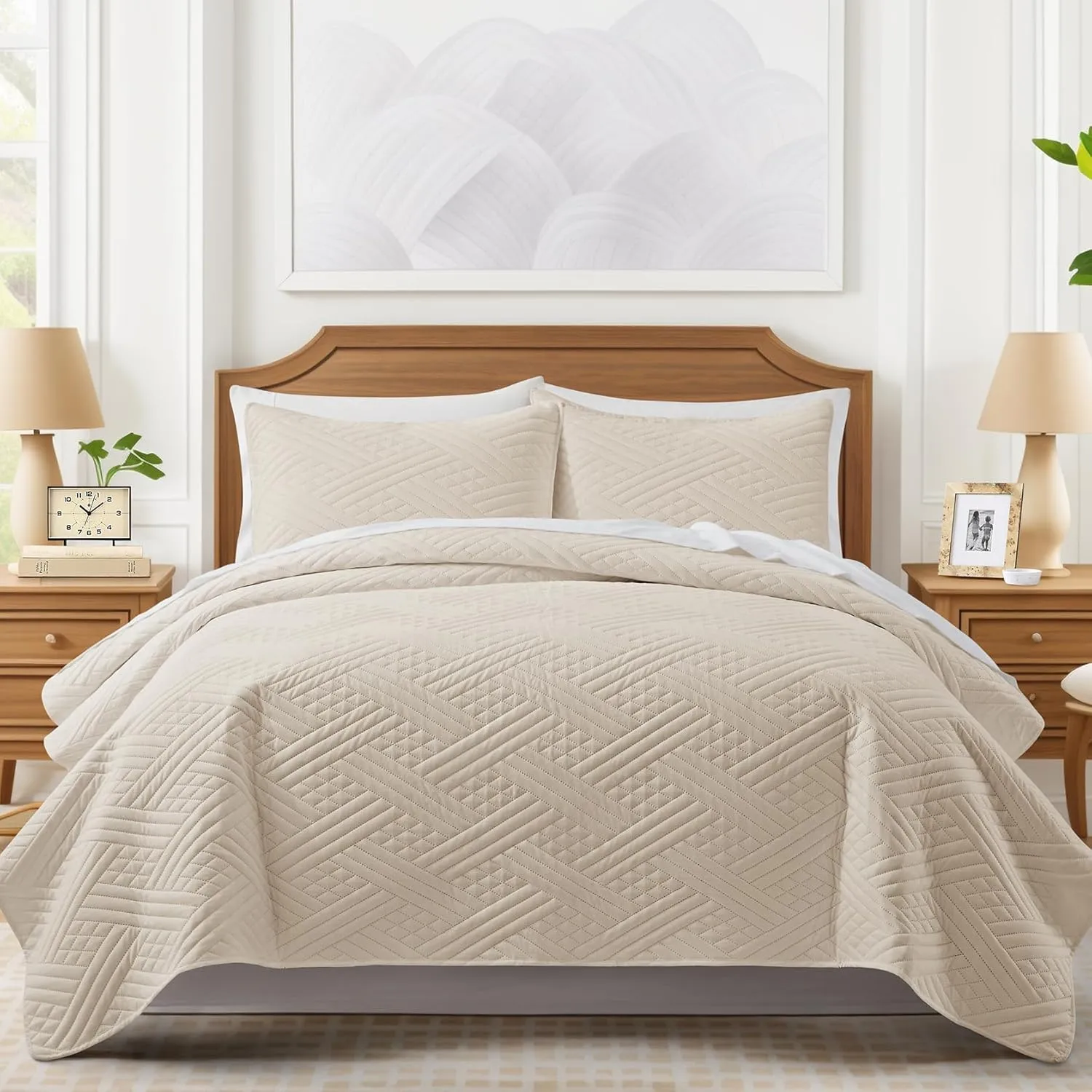Lavsiry Beige Quilt Queen Size with Striped Pattern, Lightweight Soft Summer Thin Microfiber Bedspread & Coverlet Bedding Set for All Seasons - 3 Piece(1 Quilt, 2 Pillow Shams)