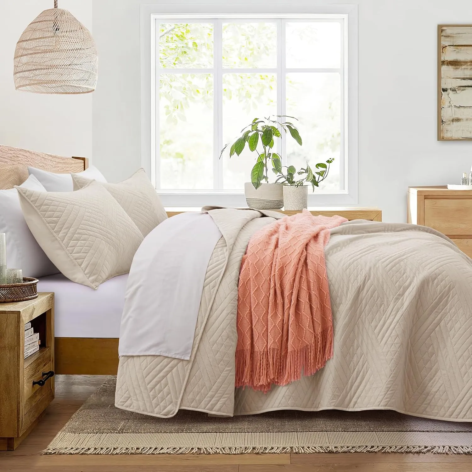 Lavsiry Beige Quilt Queen Size with Striped Pattern, Lightweight Soft Summer Thin Microfiber Bedspread & Coverlet Bedding Set for All Seasons - 3 Piece(1 Quilt, 2 Pillow Shams)