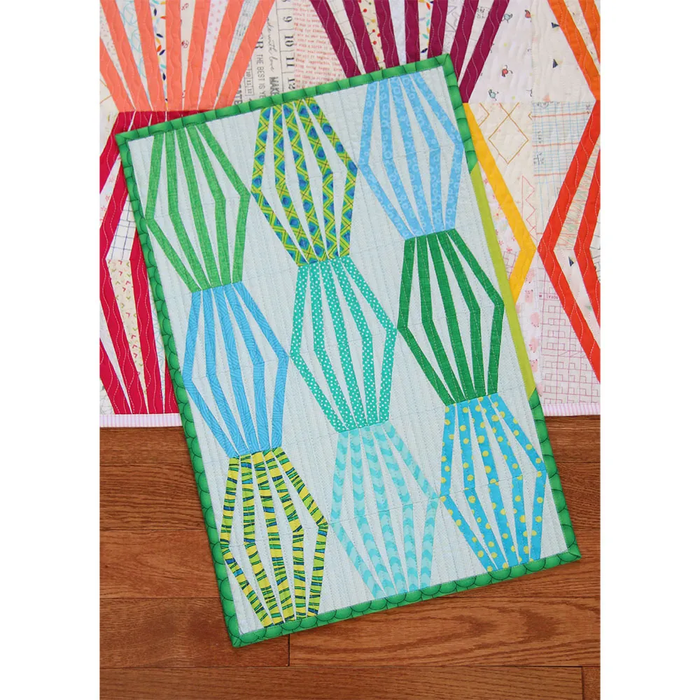 Mini Lantern Lane Mini Quilt Pattern