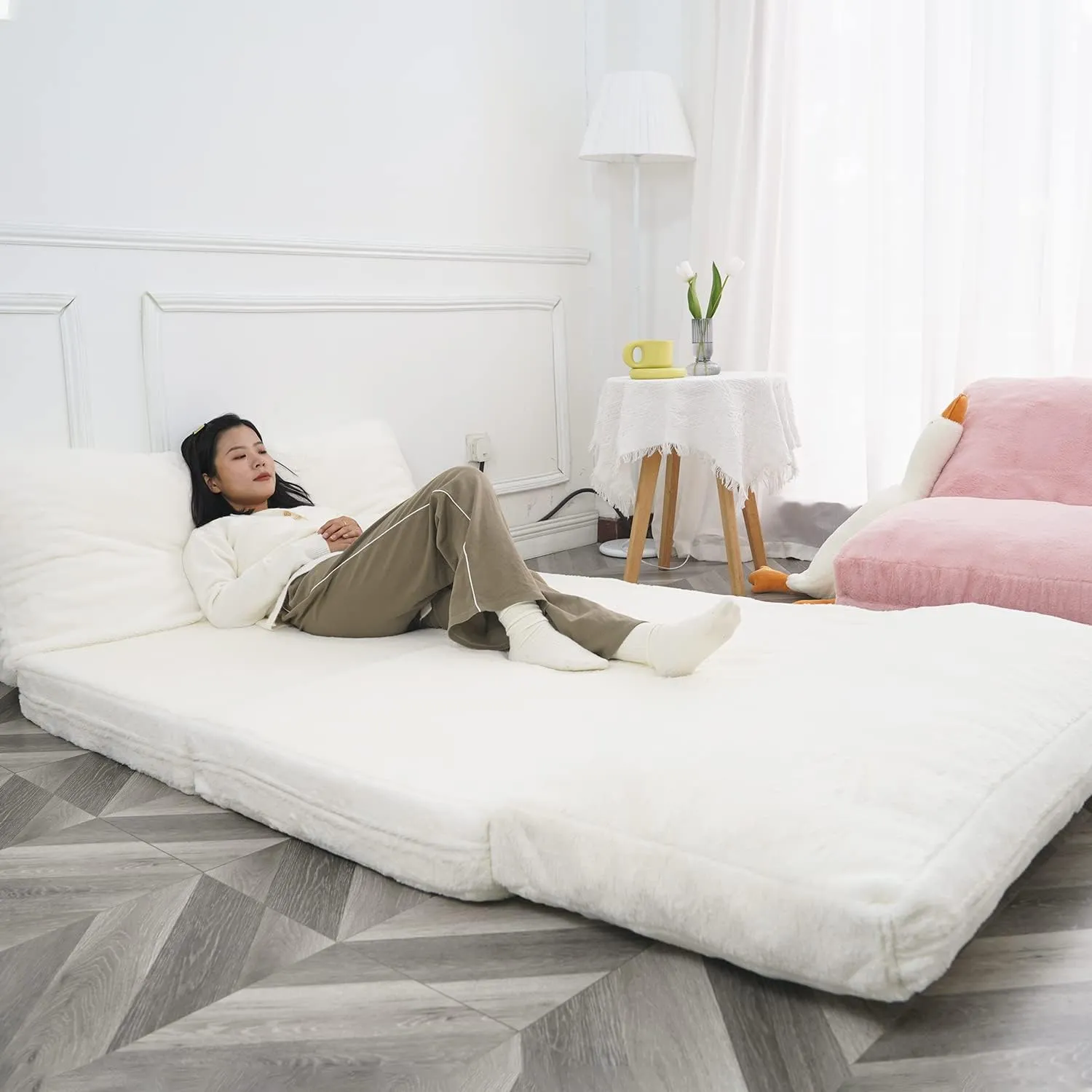 N&V Folding Matress Sofa Bean Bag Bed, Foam Filling Folding Matress Sofa, Includes Removable and Machine Washable Cover, Soft Premium Faux Fur (Medium, White)