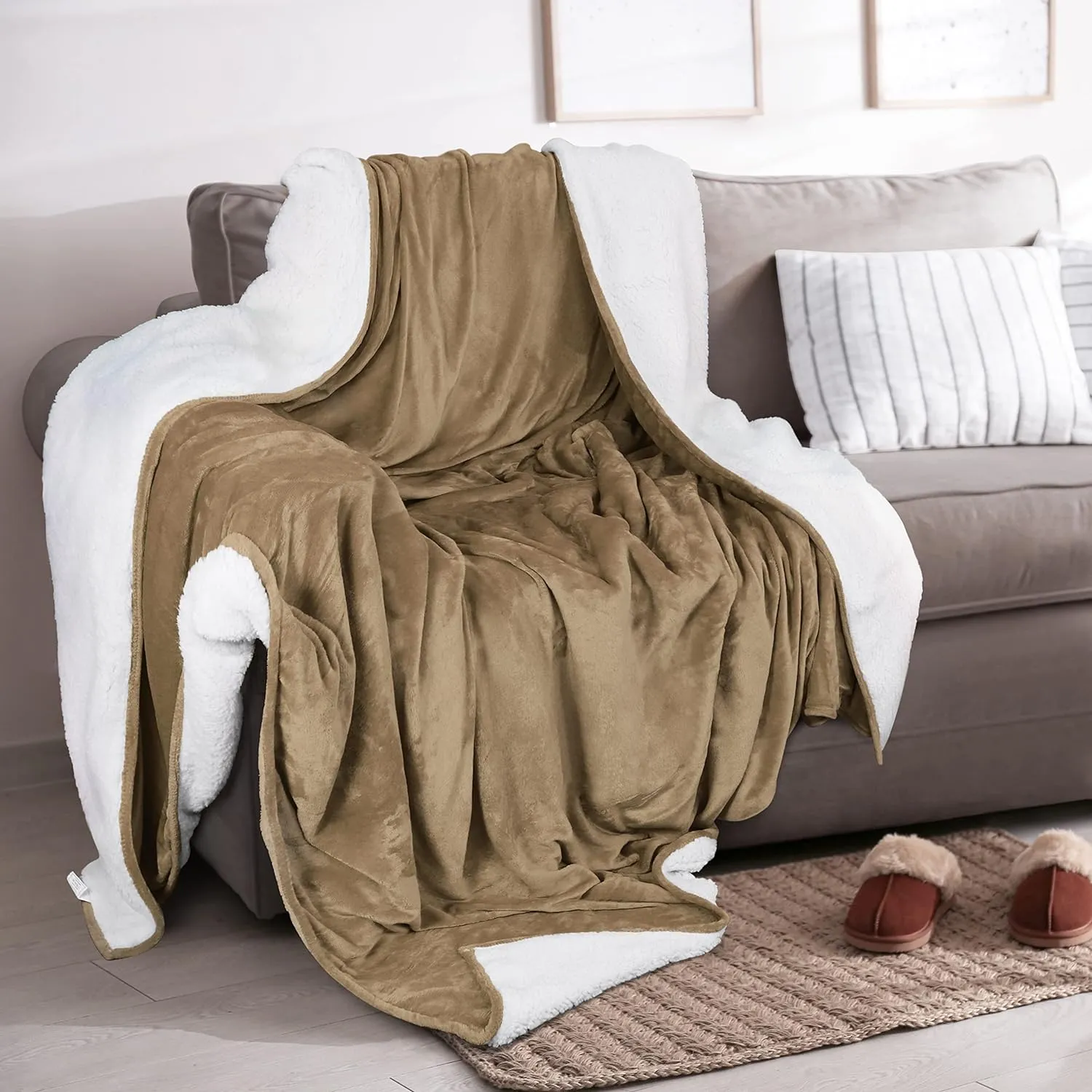 Utopia Bedding Sherpa Blanket King Size (Camel, 90x102 Inches) - Soft Lightweight Plush Fleece Reversible Blanket for Bed, Sofa, Couch, Camping and Travel
