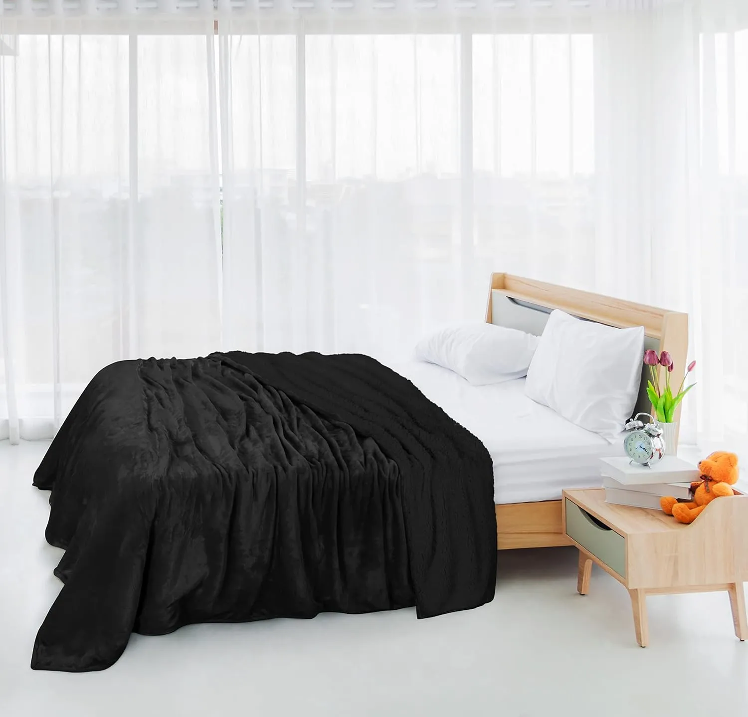 Utopia Bedding Sherpa Blanket Queen Size (Black, 90x90 Inches) - Soft Lightweight Plush Fleece Reversible Blanket for Bed, Sofa, Couch, Camping and Travel