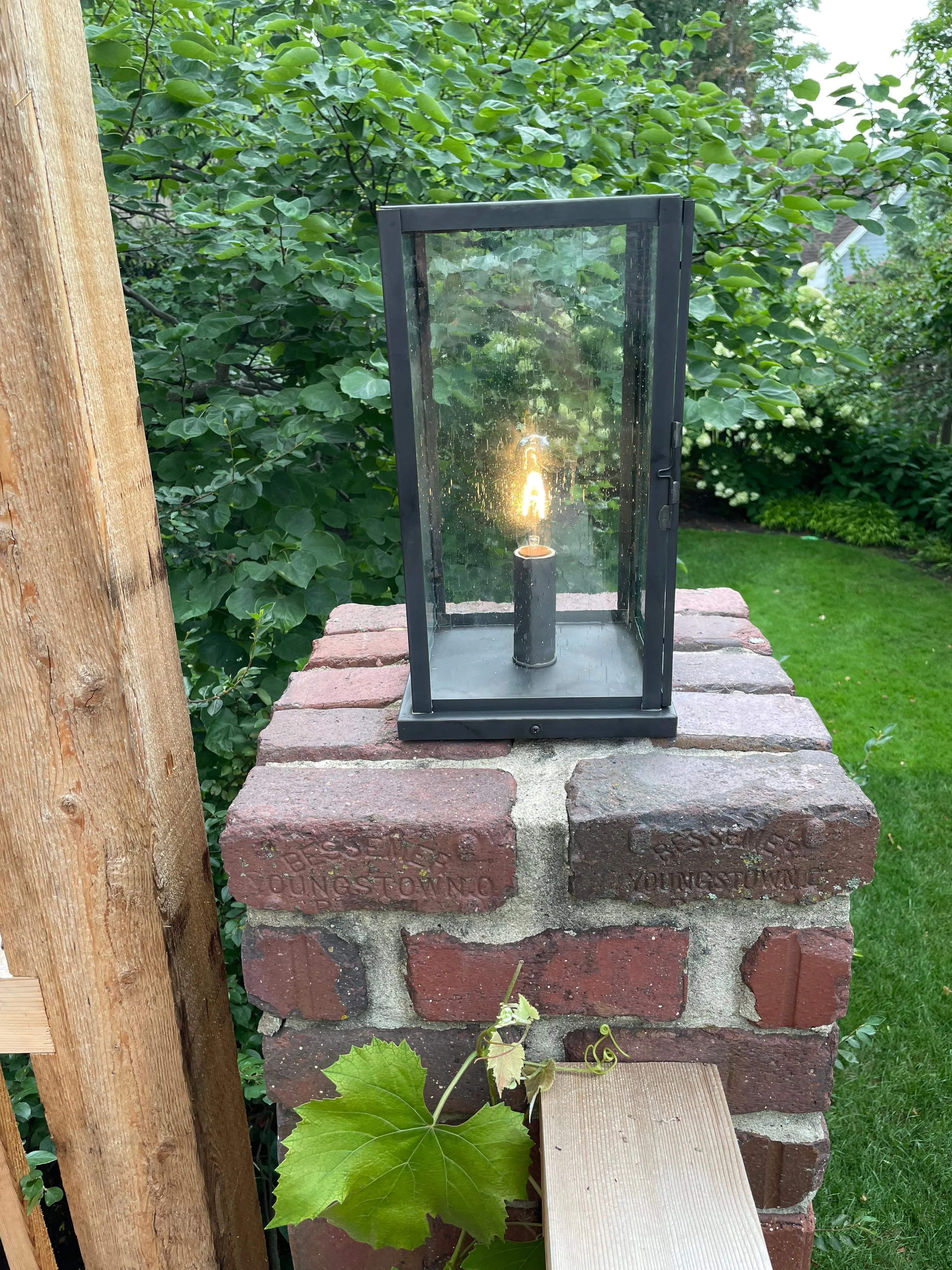 Vista Pier Mount Lantern