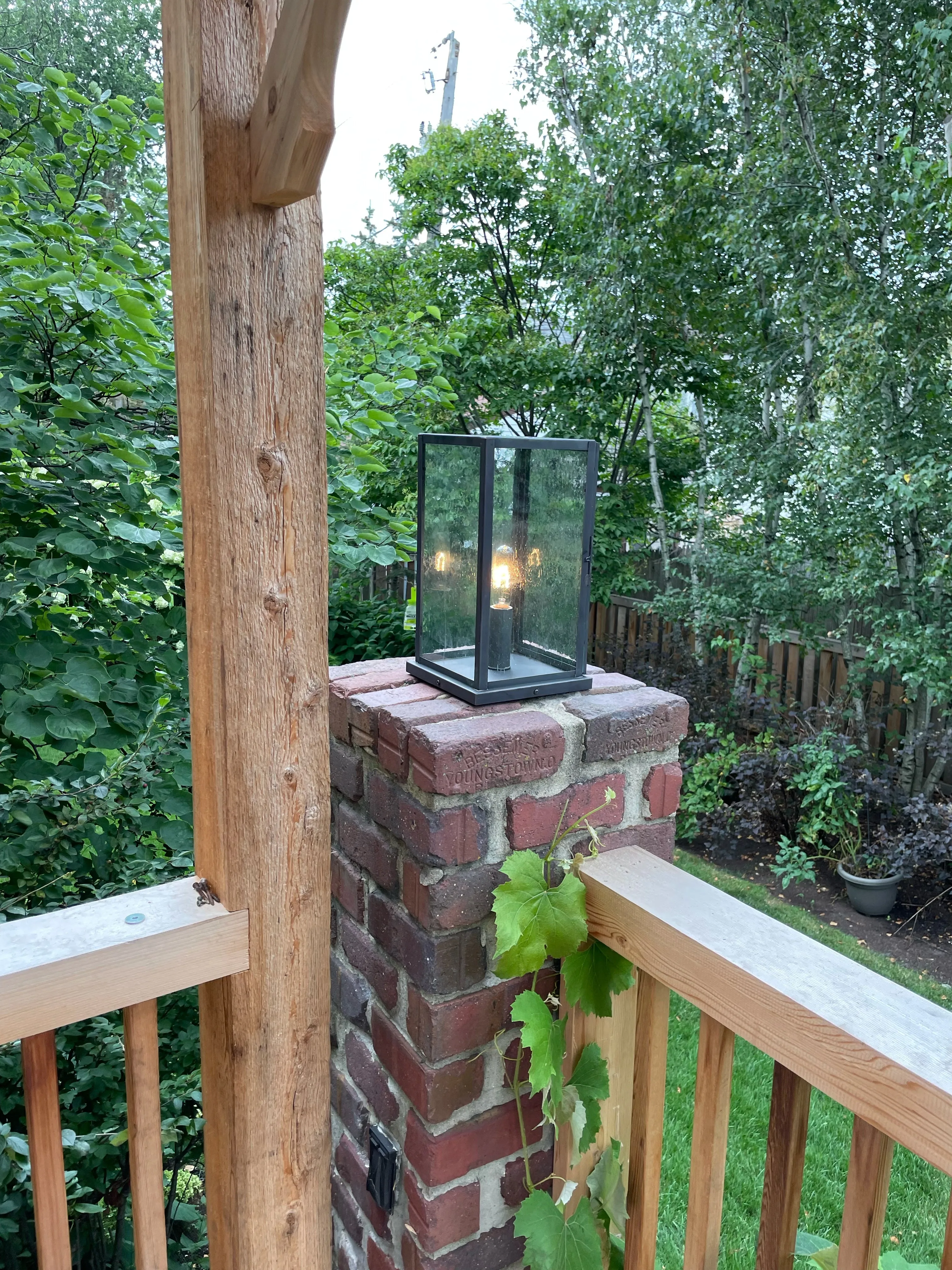 Vista Pier Mount Lantern