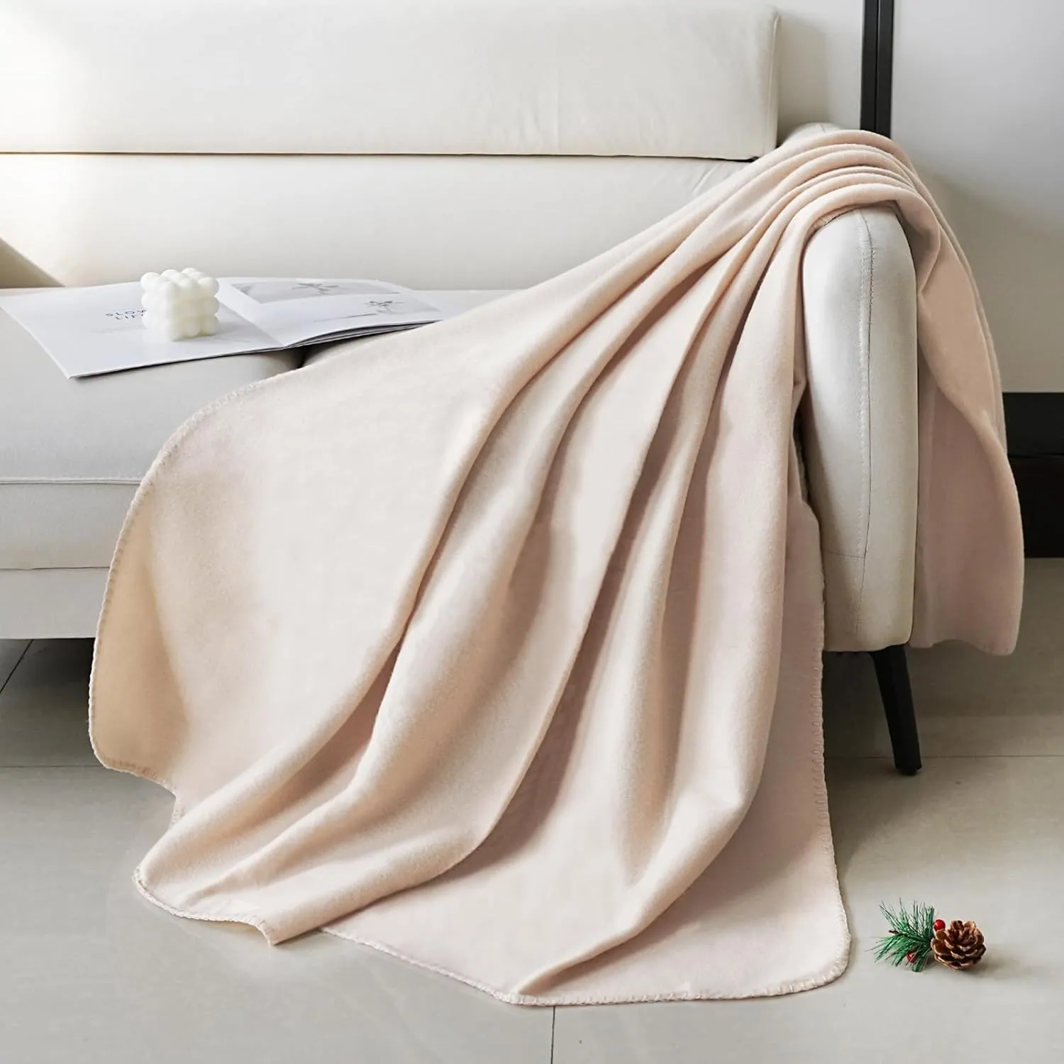 ZYFZCYBL Fleece Throw Blankets Lightweight Warm Soft Cozy Pet-Friendly Bulk Fleece Throw Blanket Kids Solid for Home Bed, Sofa，Office,Gifts, Couch (Pack of 6-50 x 60 inch，Beige)